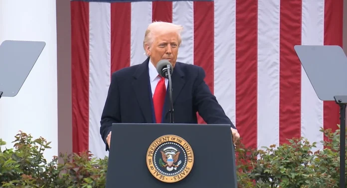 1200x650_desde-la-casa-blanca-donald-trump-anuncio-bateria-nuevos-aranceles-1077475-175313