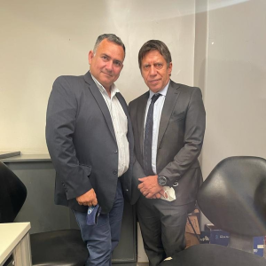 Domingo Orquera junto al líder de Fuerza Republicana, Ricardo Bussi.
