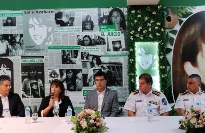 730x473_251015155532_17542