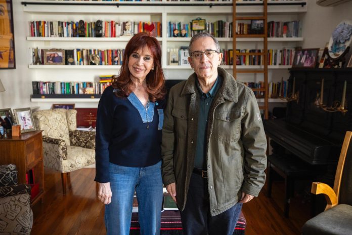 Cristina Kirchner se reunió con Carlos Maslatón en su casa de San José 1