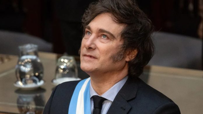 Javier Milei tendrá hoy su primer gesto de apertura y recibirá a los gobernadores para consensuar reformas