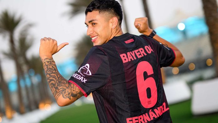 Los elogios del director deportivo del Bayer Leverkusen a Equi Fernández: “Tiene un futuro brillante”