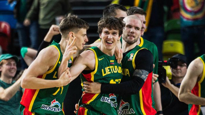 Anotó 3 triples en 10 segundos sobre el final del partido, dio vuelta el marcador y desató la locura en la clasificación al Mundial de básquet