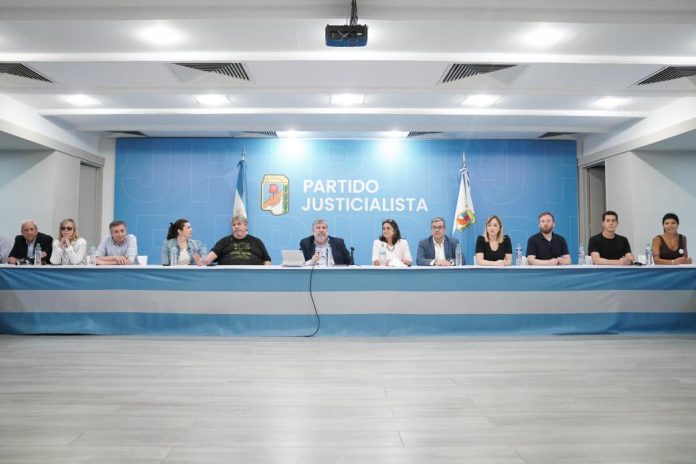 Ante el avance de Milei, el PJ rearmará su bloque del Senado y buscará mantener la unidad en Diputados