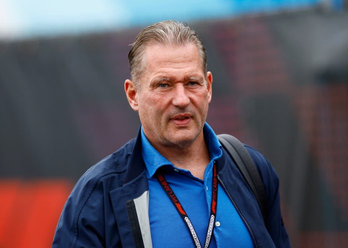 Crecen las sospechas sobre el favoritismo de McLaren por Norris en la pelea por el título con Piastri: “Es muy extraño”