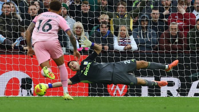 El provocador análisis de un famoso periodista español sobre Dibu Martínez: “Humazo histórico”