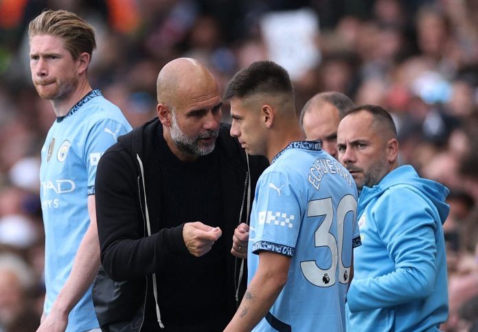 La irónica respuesta de Guardiola cuando le preguntaron sobre la chance del regreso del Diablito Echeverri al City