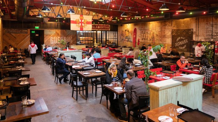 La Legislatura porteña aprobó la exención del ABL a hoteles, restaurantes y bares