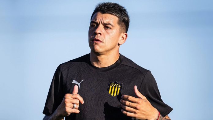 Peñarol rescindió el contrato de Diego García tras la condena a prisión por abusar de una jugadora de hockey en Argentina