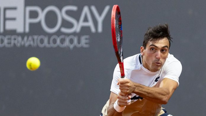 Román Burruchaga eliminó a la figura local y avanzó a los cuartos de final del Challenger de Lima