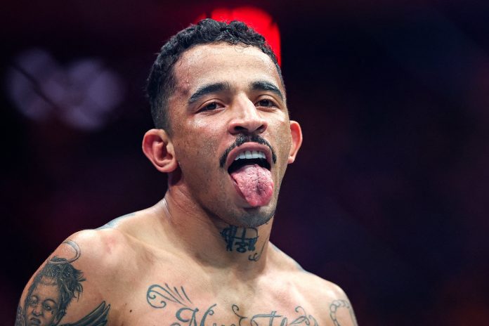 Victoria, carisma y rebeldía: así es Carlos Prates, un luchador distinto que ya sacude a la UFC