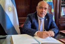 Con Milei y Villarruel de viaje, un senador libertario quedó a cargo del Poder Ejecutivo