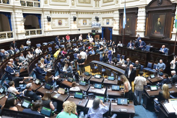 El intendente de San Nicolás se refirió a la polémica que protagonizó en la Legislatura: “No querían a nadie que los pusiera en evidencia”
