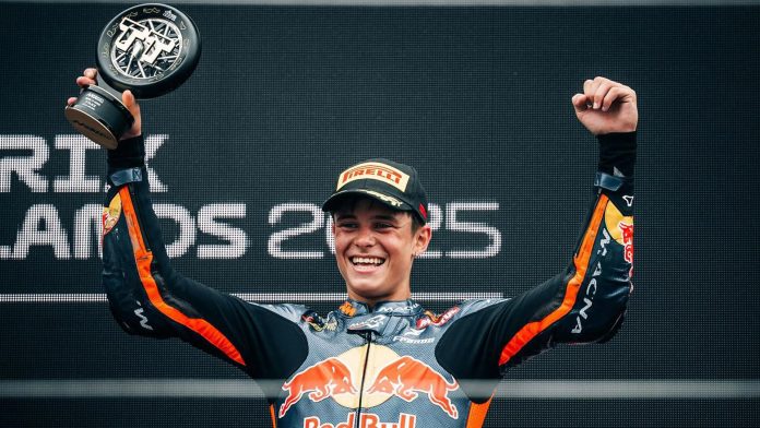 Entrevista a Valentín Perrone, el “europibe” que brilló en la antesala del Moto GP: “Mi sueño es llevar a la Argentina a lo más alto”