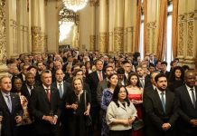 Jorge Macri encabezó el saludo de fin de año con embajadores y empresarios en el Teatro Colón