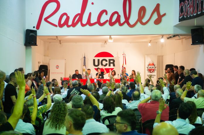 La UCR eligió a Leonel Chiarella como nuevo presidente