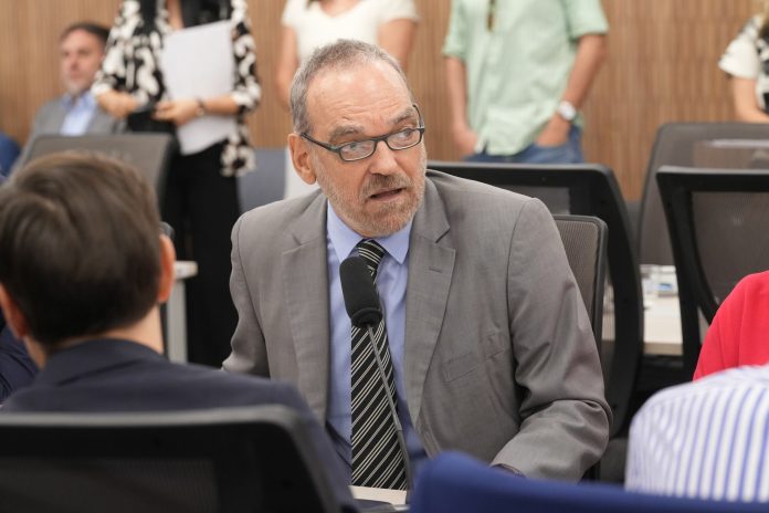 Designaron a Fernando Iglesias como nuevo embajador de Bélgica tras haber sido elegido por Milei