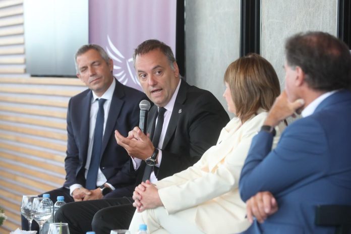 El Gobierno reunió a empresarios para discutir la reforma laboral y replicará la dinámica con otros proyectos