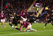 El golazo de cabeza de Cuti Romero a los 90 minutos para salvar al Tottenham en la Premier League