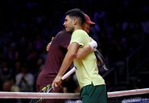 El gran gesto de Sinner durante su partido con Alcaraz al permitirle a un niño jugar un punto contra el N°1 del mundo