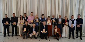 Las palabras de los políticos por Año Nuevo: “No pensamos aflojar”