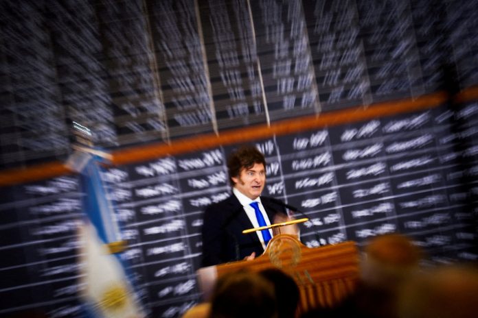 Las transformaciones que el Gobierno pretende para 2026, un alto cargo en disputa y la privatización que se complica