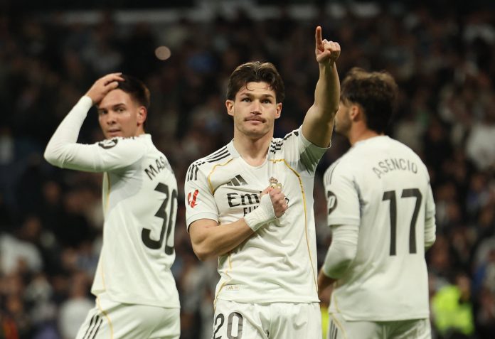 Mastantuono volvió a sumar minutos en la goleada del Real Madrid: la reacción del público cuando reemplazó a Vinícius