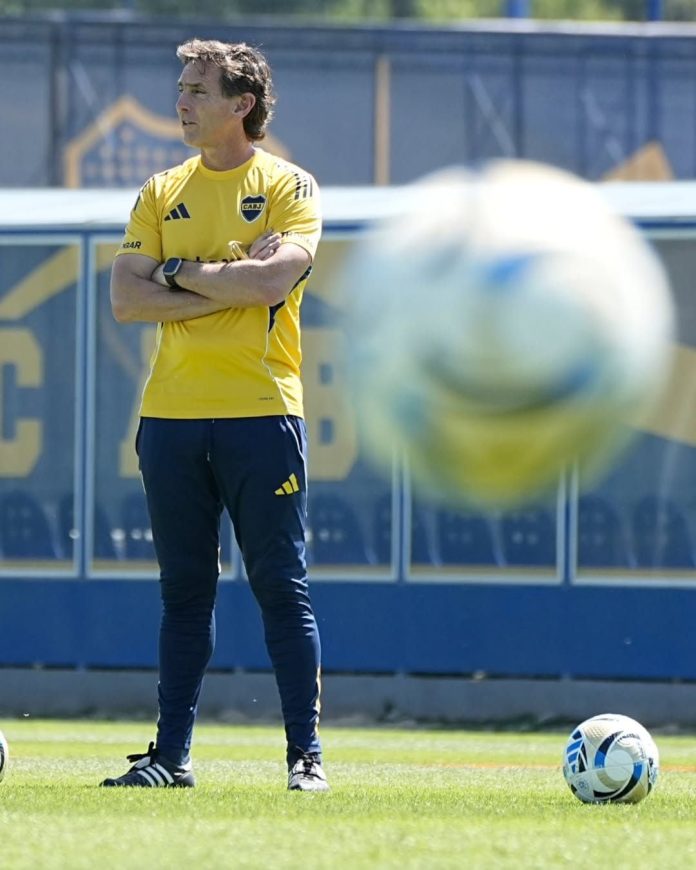 Úbeda pateó el tablero en la primera práctica de fútbol de Boca: cambio de esquema y dos sorpresas en el once titular