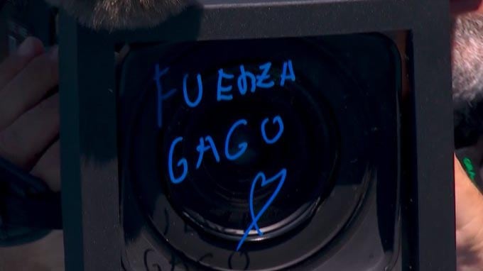 Un tenista sufrió calambres en plena entrevista luego de otra jornada de calor extremo en el Australian Open