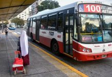 El Gobierno define las multas que aplicará contra los gremios de trenes y colectivos que adhirieron al paro