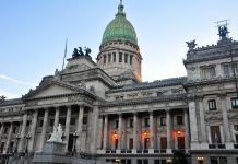 El Gobierno prorrogó las sesiones extraordinarias para tratar el financiamiento universitario