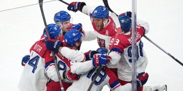 El gol ilegal que generó polémica en los cuartos de final de hockey sobre hielo de los Juegos Olímpicos de Invierno