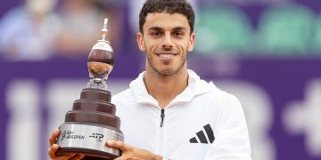 Festejo fugaz, show de Bad Bunny y debut con triunfo en Río: las frenéticas horas de Francisco Cerúndolo tras su título en el Argentina Open