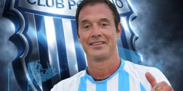 Fue el jugador más alto de Argentina, lo buscó Boca, hizo más de 100 goles y a los 47 años fue anunciado en su nuevo club
