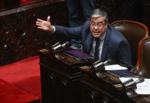 Germán Martínez criticó a los peronistas que apoyaron la reforma laboral y se refirió al escenario electoral de 2027