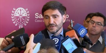 La Corte de Santa Fe rechazó por unanimidad la recusación de Pullaro contra cuatro ministros en plena disputa por la ley previsional