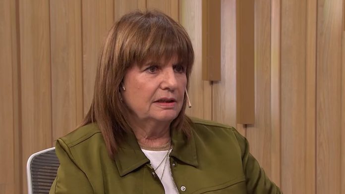 “Nos hacemos cargo”: Patricia Bullrich admitió un error del Gobierno en la inclusión del artículo de las licencias médicas