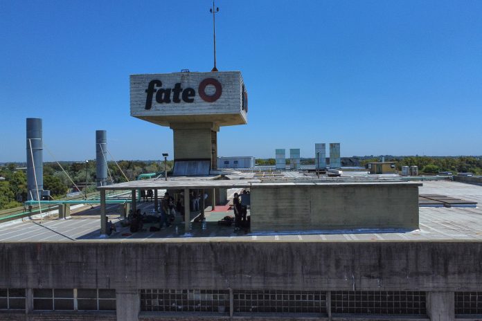 Obreros de FATE denunciaron que la planta sigue cerrada pese a la conciliación obligatoria