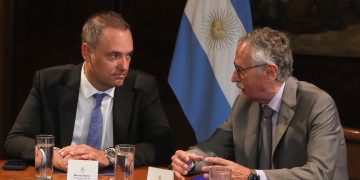 Tras el anuncio de obras en el Hospital Garrahan, Manuel Adorni se reunió con el ministro de Salud