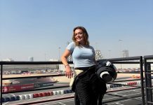 Una streamer corrió en un coche de Fórmula E, protagonizó un violento choque y desató las críticas: “¿Pueden avisarle a mi padre que estoy bien?»