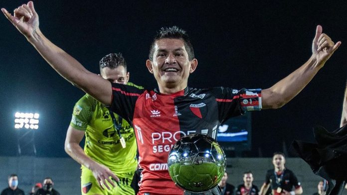 A los 41 años, se retira el Pulga Rodríguez: cuándo será su partido despedida y la decisión sobre su futuro