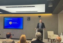 Adorni cerró Argentina Week instando a los empresarios a que se sumen a la batalla cultural: “Defiéndanse”