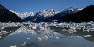 Comenzó la audiencia pública sobre la modificación de la ley de Glaciares entre reclamos e impugnaciones