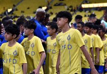 El fastidio del hijo de Cristiano Ronaldo al ser sustituido que le valió una amarilla y sanción