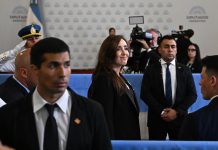 El frío saludo entre Javier Milei y Victoria Villarruel en el Congreso que omitió la transmisión oficial