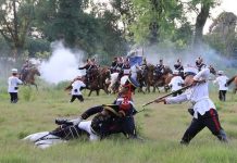 El próximo sábado entregarán el sable corvo de San Martín a los Granaderos: cómo será el acto que encabezará Milei