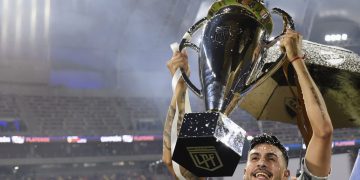 Estudiantes recibirá a Vélez por el Torneo Apertura con la cima de la zona A en juego: la agenda completa del día