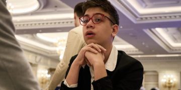 Faustino Oro tuvo una jornada memorable y este jueves puede convertirse en el gran maestro más joven en la historia del ajedrez