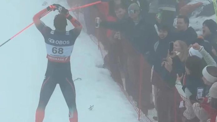 Insólito: un esquiador británico terminó la Copa del Mundo de Oslo bajo los efectos del alcohol