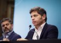 Kicillof le pidió Milei que intervenga para moderar el aumento de la nafta: «Para eso YPF es nacional»